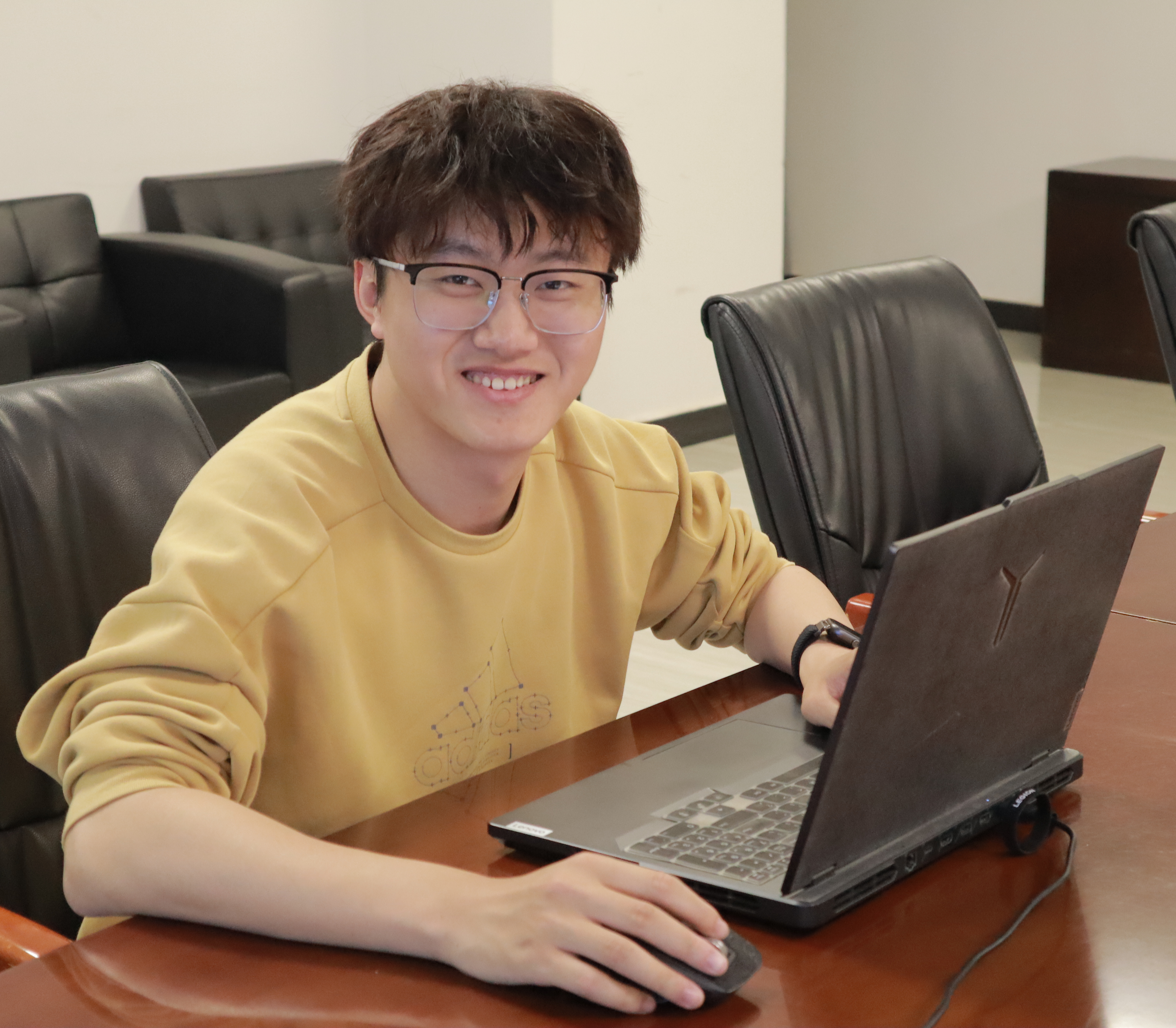 Yizhe Zhang(张奕喆)